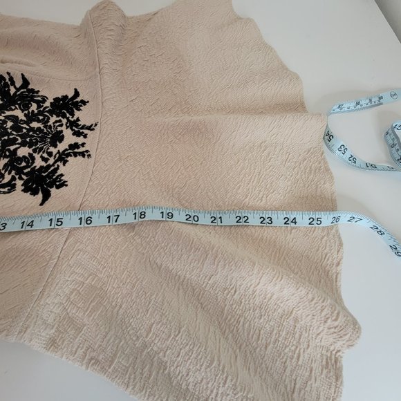 Free People Aplique Detail Beige Cap Sleeve Peplum Top, Size L - Picture 8 of 11